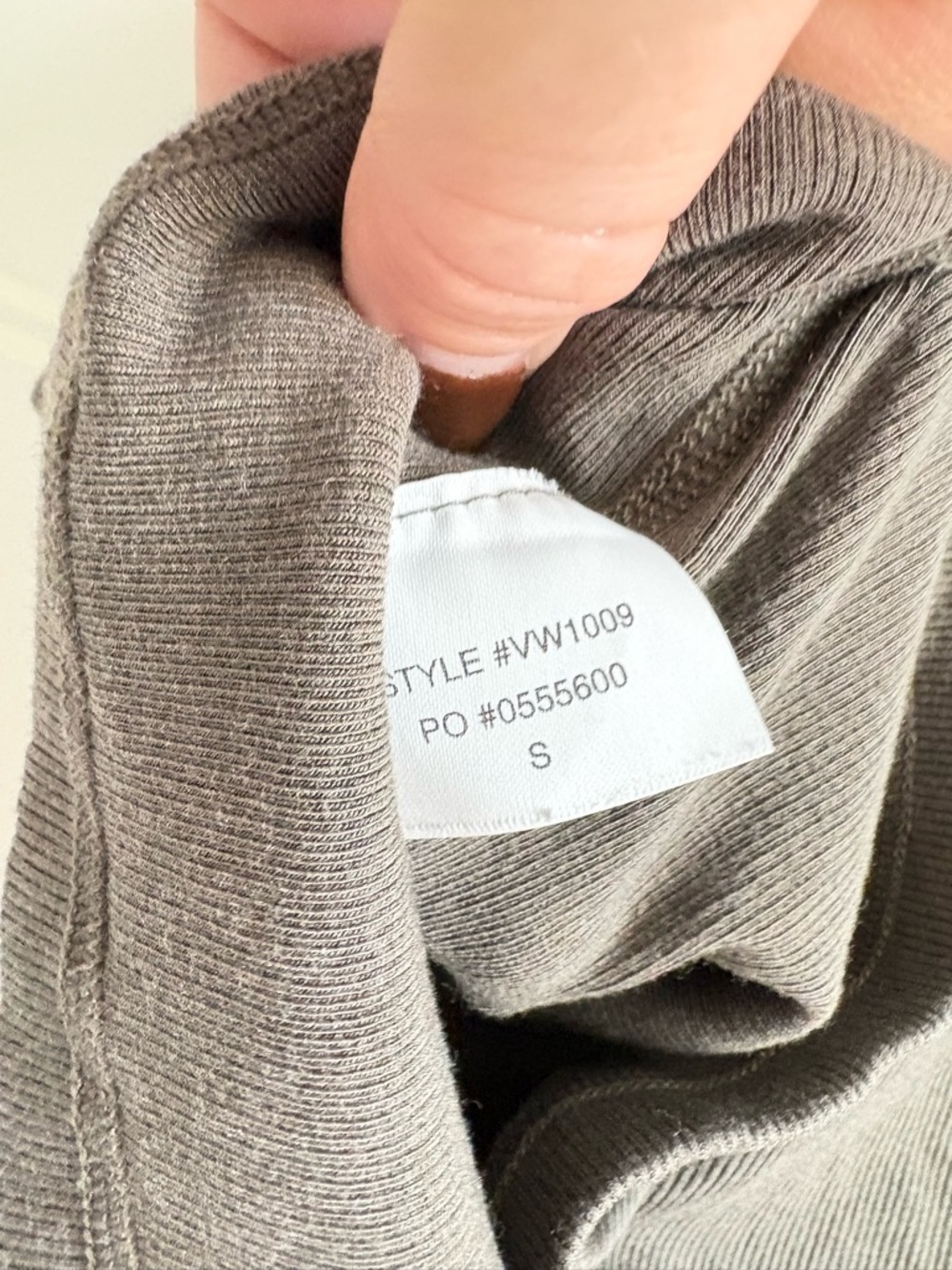 Vuori pose plyo tank, greenish gray, size small - Picture 4 of 4